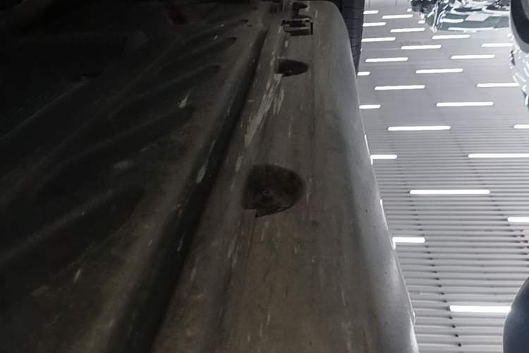 Used Mercedes-Benz GLC 2022 GLC 260 L 4MATIC Dynamic Edition Right Side Sill