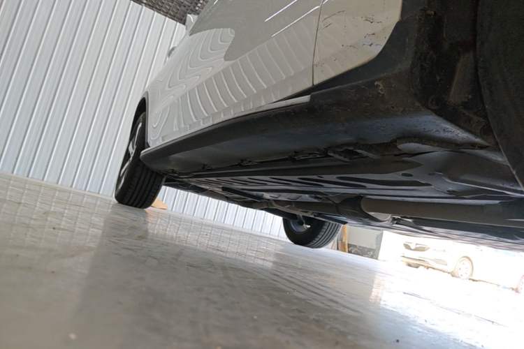 Used Mercedes-Benz GLC 2022 Facelifted GLC 260 L 4MATIC Dynamic Edition Right Side Sill