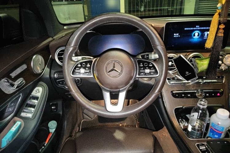 Used Mercedes-Benz GLC 2022 Refreshed GLC 300 L 4MATIC Dynamic Edition Steering Wheel