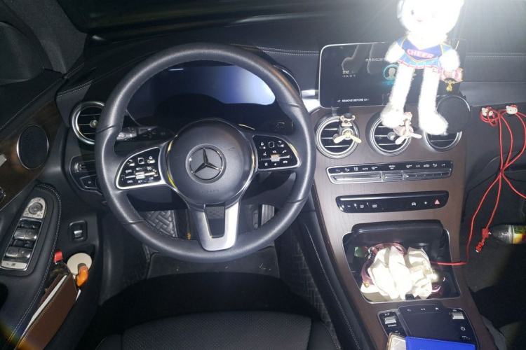 Used Mercedes-Benz GLC 2022 GLC 260 L 4MATIC Luxury Model Steering Wheel
