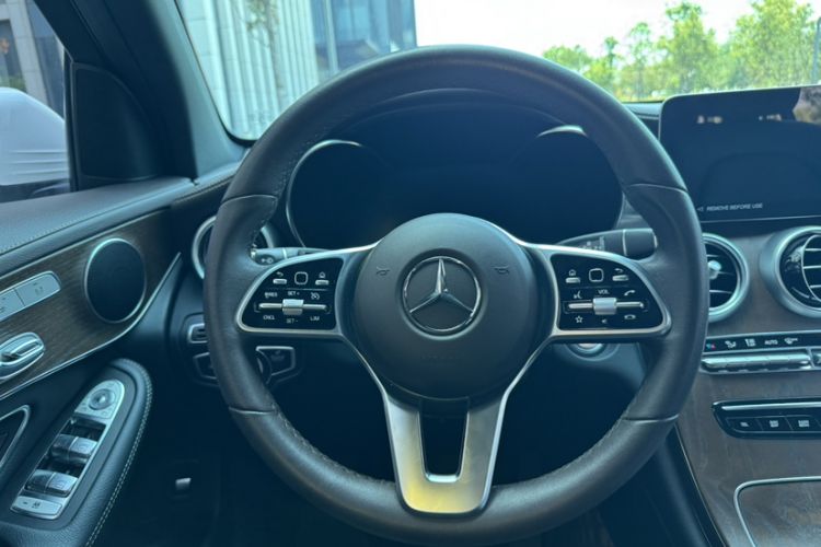 Used Mercedes-Benz GLC 2022 GLC 300 L 4MATIC Dynamic Edition Prestige Model Steering Wheel