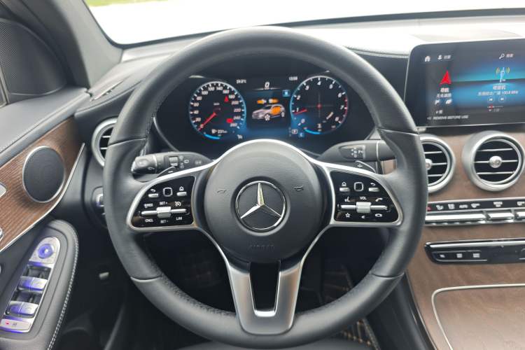 Used Mercedes-Benz GLC 2022 Refreshed GLC 300 L 4MATIC Dynamic Edition Prestige Version Steering Wheel
