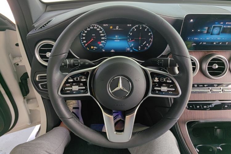 Used Mercedes-Benz GLC 2022 GLC 300 L 4MATIC Dynamic Model Steering Wheel