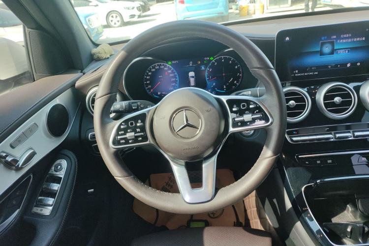 Used Mercedes-Benz GLC 2022 Facelifted GLC 260 L 4MATIC Dynamic Edition Steering Wheel