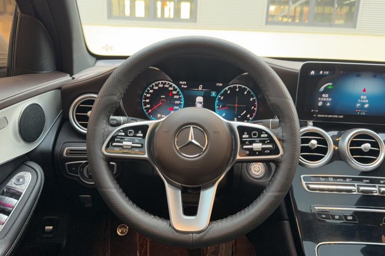 Used Mercedes-Benz GLC 2022 Facelifted GLC 260 L 4MATIC Dynamic Edition Steering Wheel
