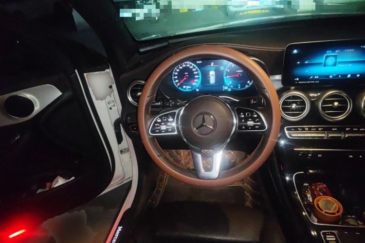 Used Mercedes-Benz GLC 2022 Second Facelift GLC 260 L 4MATIC Dynamic Edition Steering Wheel