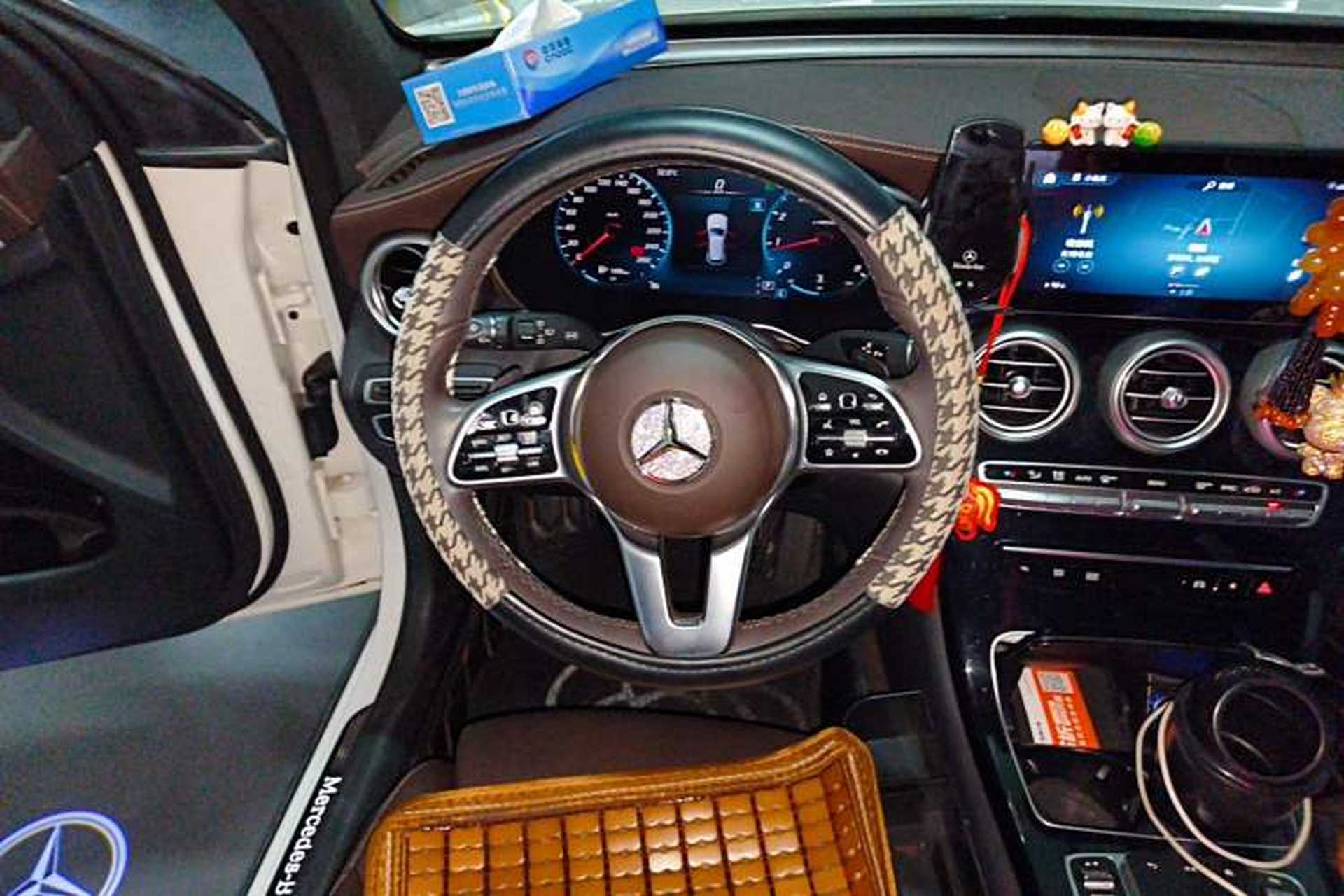 Used Mercedes-Benz GLC 2022 Facelifted GLC 260 L 4MATIC Dynamic Edition Steering Wheel