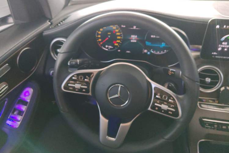 Used Mercedes-Benz GLC 2022 Facelift GLC 300 L 4MATIC Luxury Edition Steering Wheel