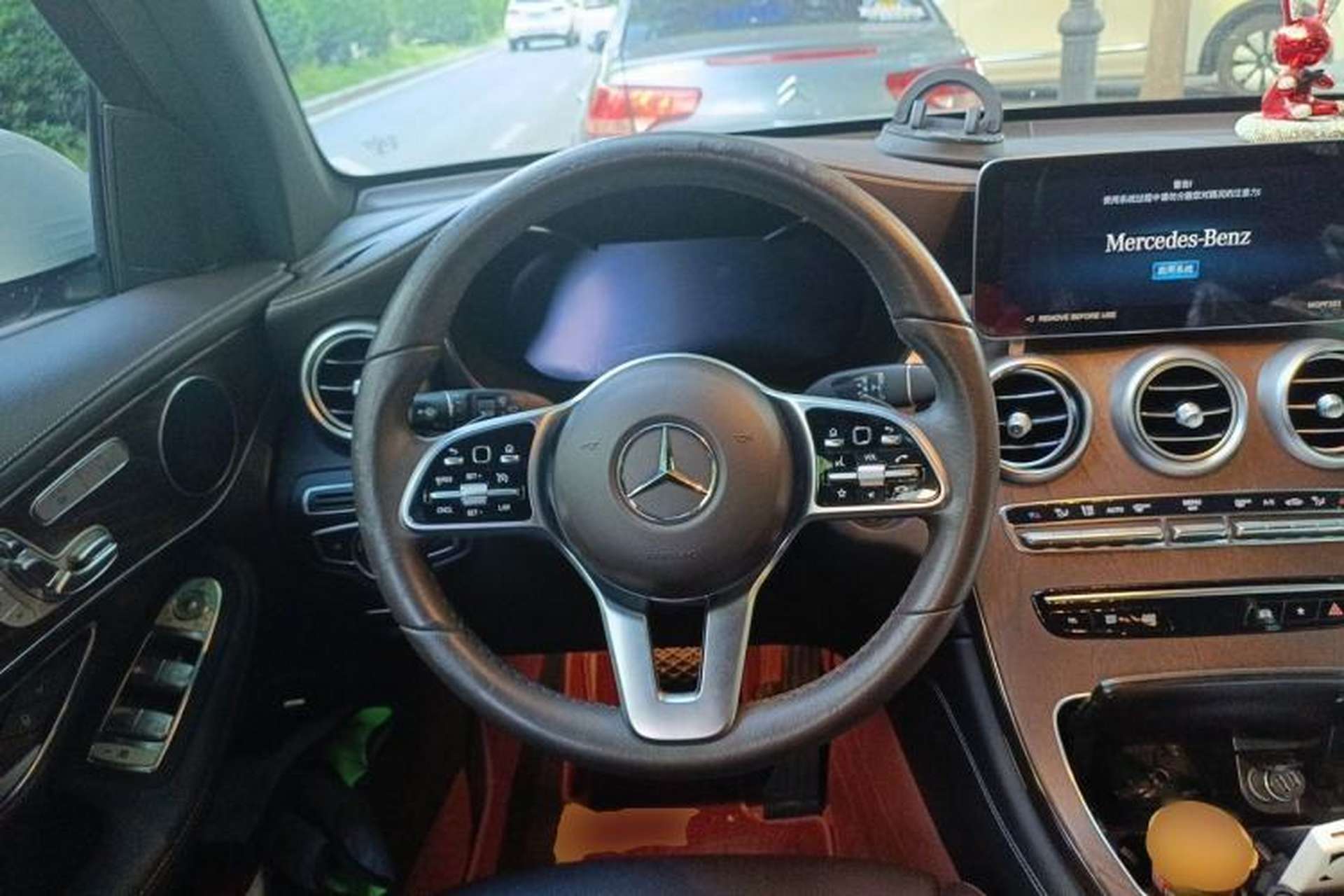 Used Mercedes-Benz GLC 2022 Refreshed GLC 300 L 4MATIC Dynamic Edition Steering Wheel