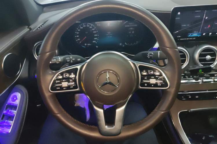 Used Mercedes-Benz GLC 2022 Facelift GLC 260 L 4MATIC Luxury Edition Steering Wheel