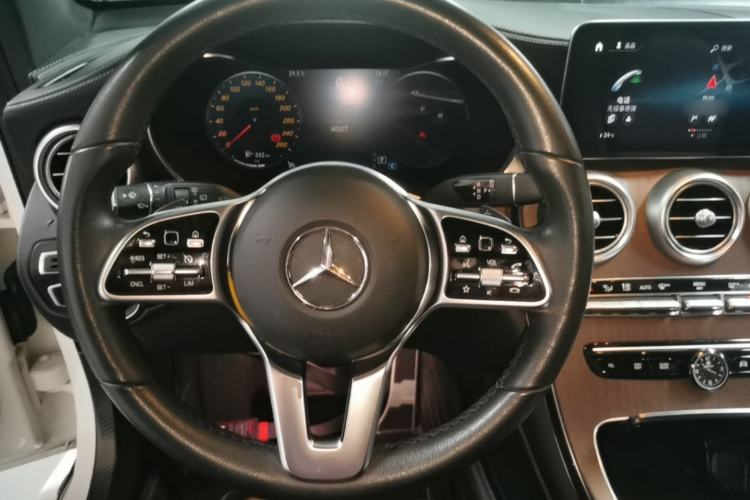Used Mercedes-Benz GLC 2022 Refreshed GLC 300 L 4MATIC Dynamic Edition Steering Wheel