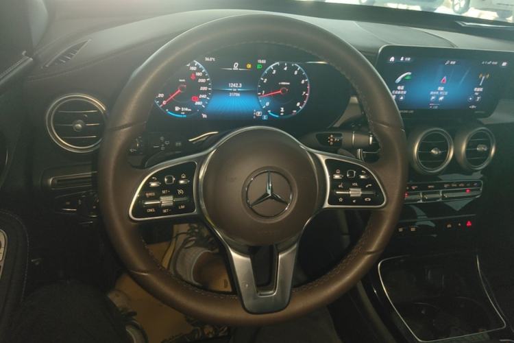 Used Mercedes-Benz GLC 2022 Facelifted GLC 260 L 4MATIC Dynamic Edition Steering Wheel