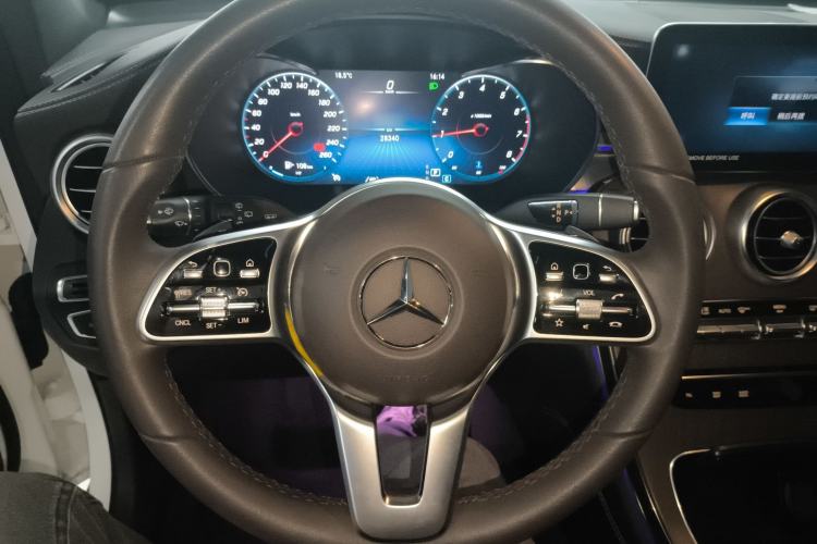 Used Mercedes-Benz GLC 2022 Refreshed GLC 300 L 4MATIC Dynamic Edition Steering Wheel