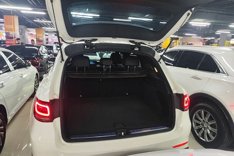 Used Mercedes-Benz GLC 2022 GLC 260 L 4MATIC Luxury Model Trunk