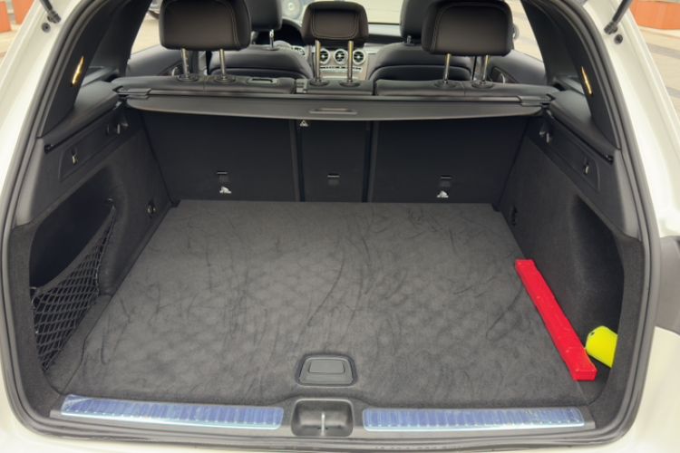 Used Mercedes-Benz GLC 2022 Refreshed GLC 300 L 4MATIC Dynamic Edition Prestige Version Trunk