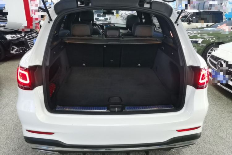Used Mercedes-Benz GLC 2022 Facelift GLC 260 L 4MATIC Luxury Edition Trunk