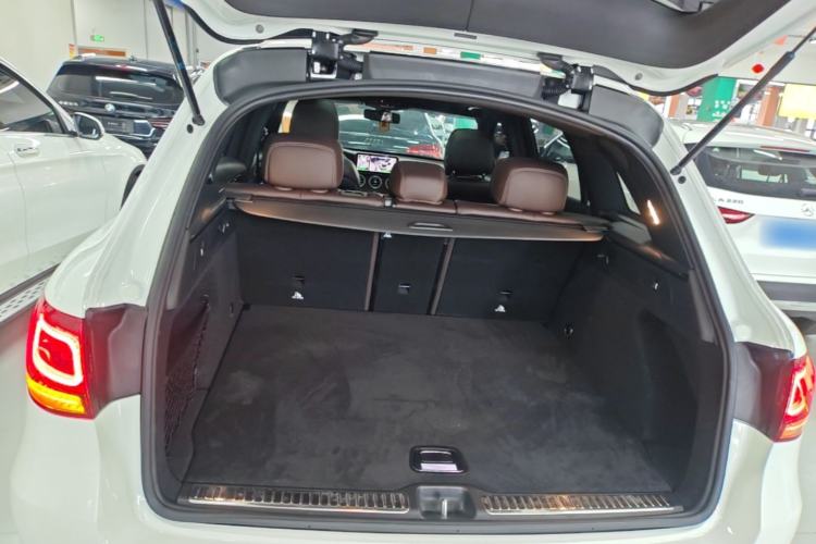 Used Mercedes-Benz GLC 2022 Refreshed GLC 300 L 4MATIC Dynamic Edition Prestige Version Trunk