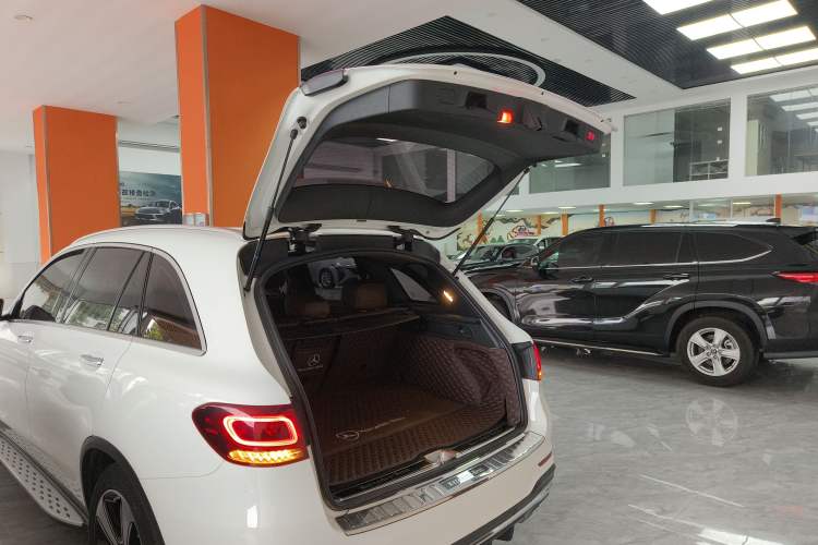 Used Mercedes-Benz GLC 2022 Refreshed GLC 300 L 4MATIC Dynamic Edition Prestige Version Trunk