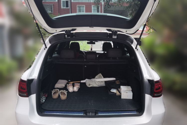 Used Mercedes-Benz GLC 2022 GLC 260 L 4MATIC Luxury Model Trunk