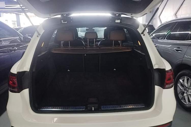 Used Mercedes-Benz GLC 2022 Second Facelift GLC 260 L 4MATIC Dynamic Edition Trunk