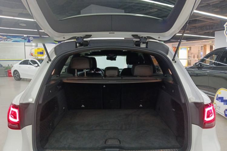 Used Mercedes-Benz GLC 2022 GLC 300 L 4MATIC Dynamic Model Trunk