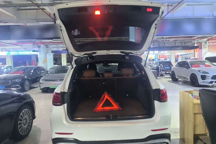 Used Mercedes-Benz GLC 2022 GLC 260 L 4MATIC Dynamic Edition Trunk