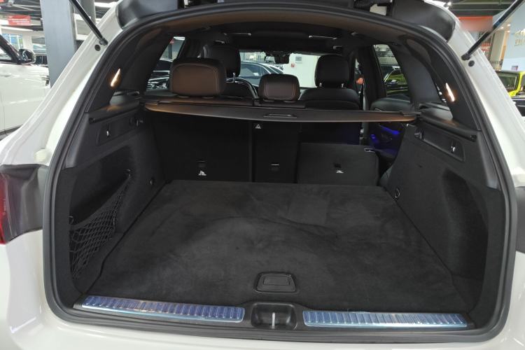 Used Mercedes-Benz GLC 2022 Refreshed GLC 300 L 4MATIC Dynamic Edition Prestige Version Trunk