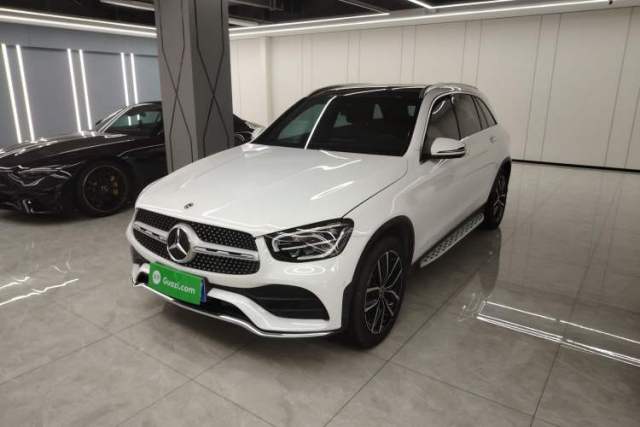 Ojetý Mercedes-Benz GLC 2022 GLC 300 L 4MATIC Dynamic Model