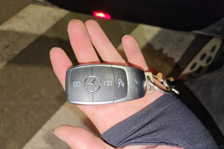Used Mercedes-Benz GLC 2022 Refreshed GLC 300 L 4MATIC Dynamic Edition Vehicle Key