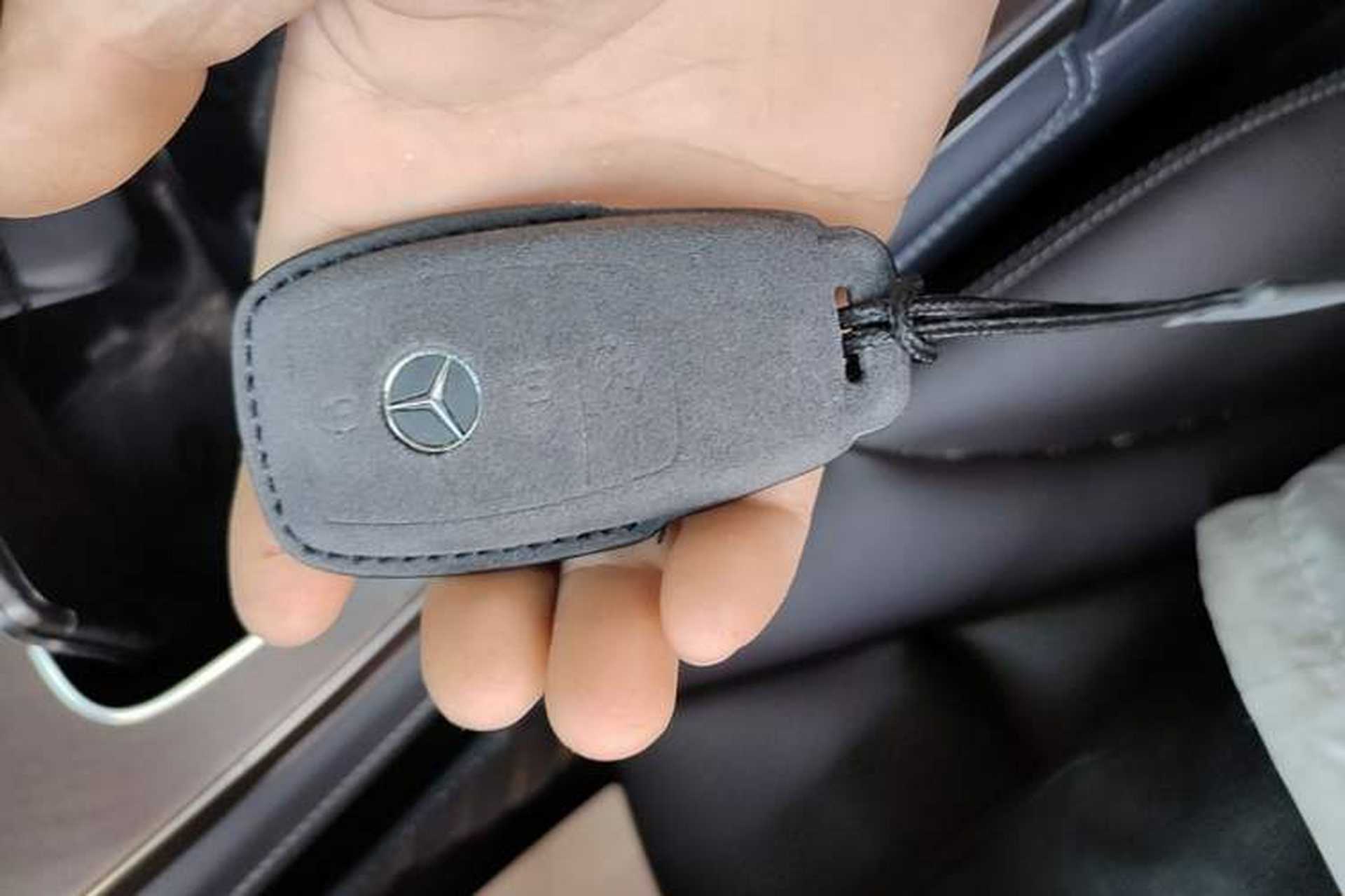 Used Mercedes-Benz GLC 2022 Facelift GLC 260 L 4MATIC Luxury Edition Vehicle Key