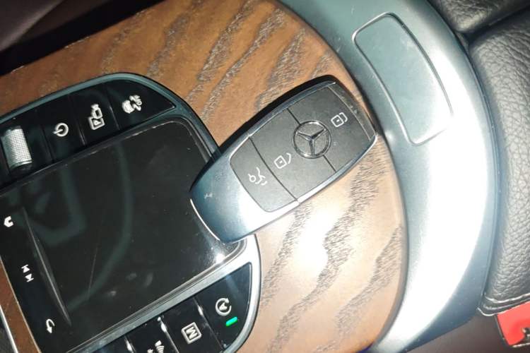 Used Mercedes-Benz GLC 2022 Refreshed GLC 300 L 4MATIC Dynamic Edition Prestige Version Vehicle Key