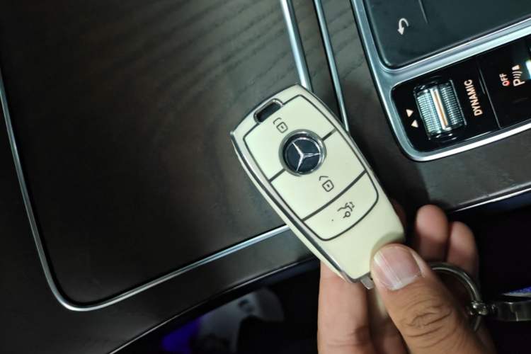 Used Mercedes-Benz GLC 2022 Refreshed GLC 300 L 4MATIC Dynamic Edition Prestige Version Vehicle Key