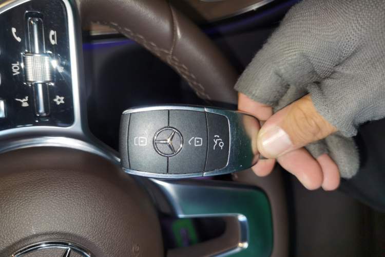 Used Mercedes-Benz GLC 2022 Refreshed GLC 300 L 4MATIC Dynamic Edition Prestige Version Vehicle Key