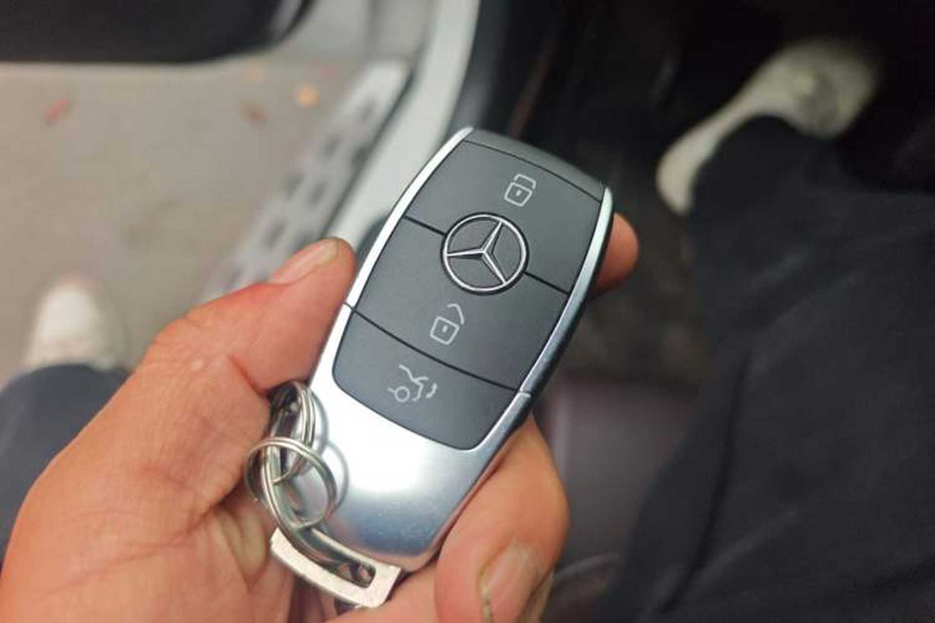 Used Mercedes-Benz GLC 2022 Facelifted GLC 260 L 4MATIC Dynamic Edition Vehicle Key