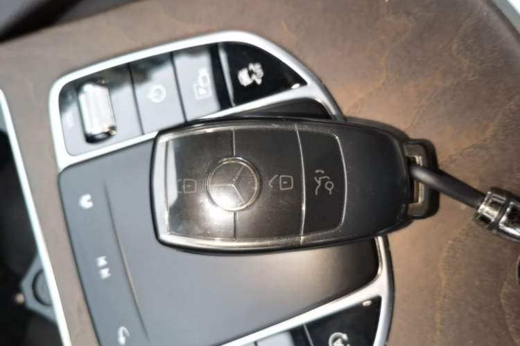 Used Mercedes-Benz GLC 2022 Refreshed GLC 300 L 4MATIC Dynamic Edition Prestige Version Vehicle Key