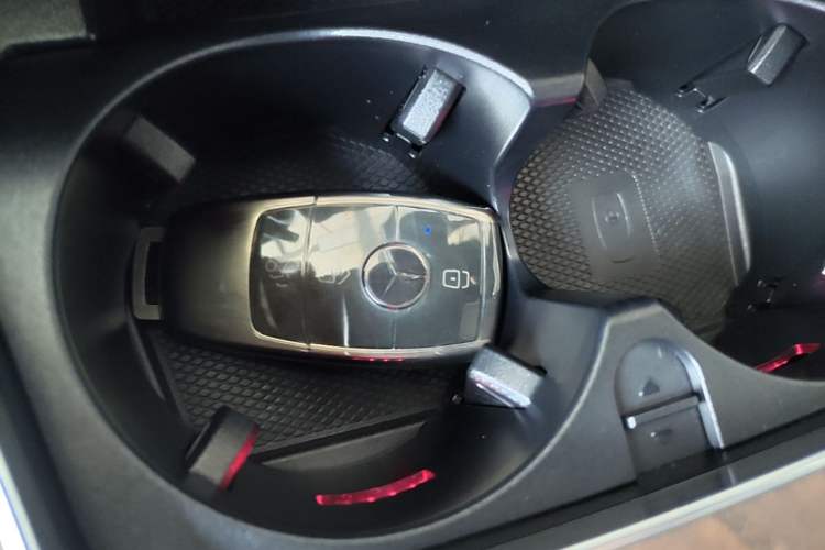 Used Mercedes-Benz GLC 2022 Refreshed GLC 300 L 4MATIC Dynamic Edition Prestige Version Vehicle Key