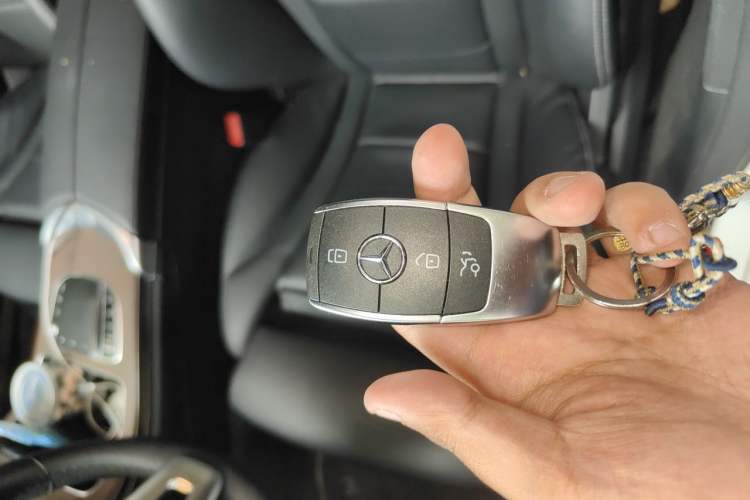 Used Mercedes-Benz GLC 2022 GLC 300 L 4MATIC Dynamic Edition Prestige Model Vehicle Key