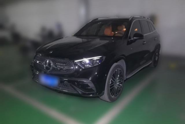 Ojetý Mercedes-Benz GLC 2023 GLC 300 L 4MATIC Luxury 7-Seater