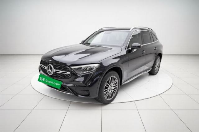 Ojetý Mercedes-Benz GLC 2023 GLC 300 L 4MATIC Dynamic 7-Seater