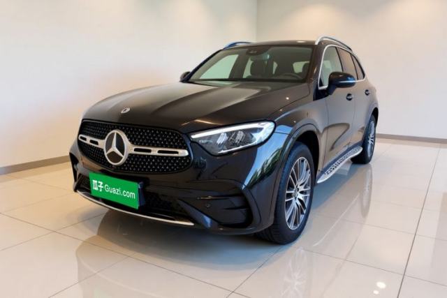 Ojetý Mercedes-Benz GLC 2023 GLC 300 L 4MATIC Dynamic Edition 5-seater