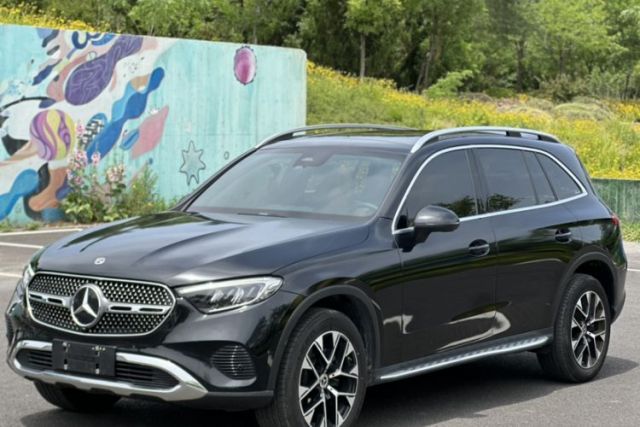 Used Mercedes-Benz GLC 2023 GLC 260 L 4MATIC Dynamic Edition 7-seater