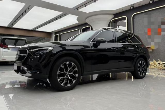Used Mercedes-Benz GLC 2023 GLC 260 L 4MATIC Dynamic Edition 5-seater