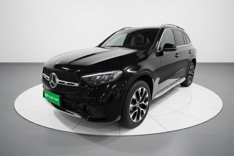 Mercedes-Benz GLC 2023 Facelift GLC 260 L 4MATIC Luxury Version 5 Seats