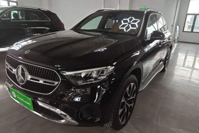 Used Mercedes-Benz GLC 2023 Facelift GLC 260 L 4MATIC Dynamic Version 5 Seats