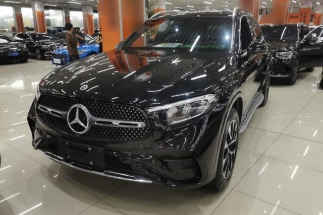 Used Mercedes-Benz GLC 2023 GLC 260 L 4MATIC Dynamic Edition 5-seater