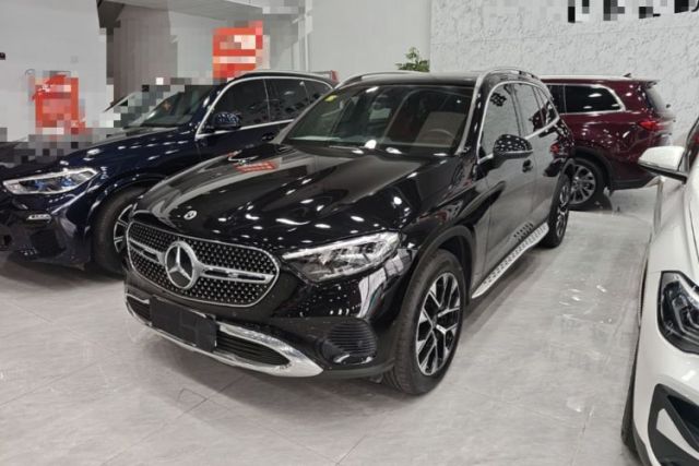 Used Mercedes-Benz GLC 2023 Facelift GLC 260 L 4MATIC Dynamic Version 5 Seats