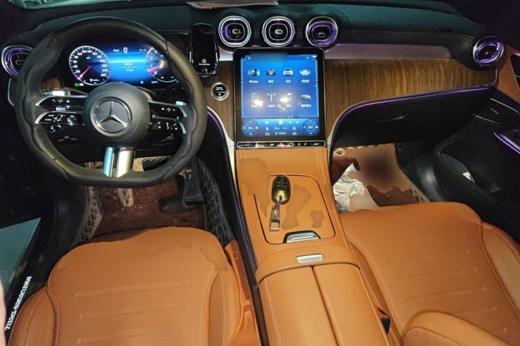 Used Mercedes-Benz GLC 2023 Refreshed GLC 300 L 4MATIC Dynamic Edition 5 Seats Center Console