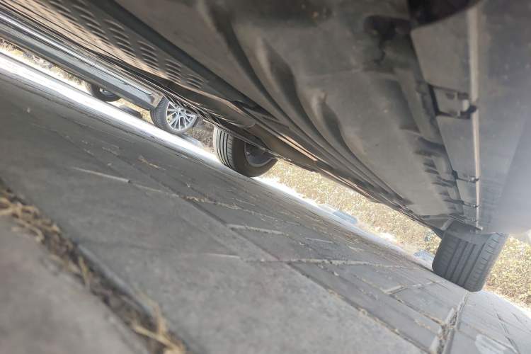 Used Mercedes-Benz GLC 2023 GLC 300 L 4MATIC Dynamic 7-Seater Chassis Front Left