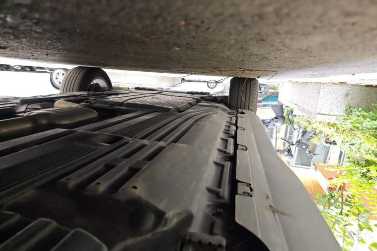 Used Mercedes-Benz GLC 2023 GLC 300 L 4MATIC Dynamic 7-Seater Chassis Rear Left