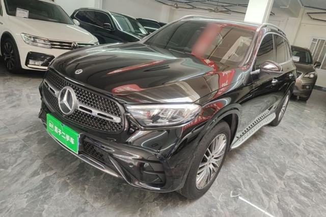 Ojetý Mercedes-Benz GLC 2023 GLC 300 L 4MATIC Dynamic Edition 5-seater